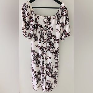 Mid calve dress in fun animal print